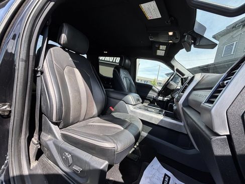 Used 2019 Ford F350 Platinum w/ Platinum Ultimate Package AWD/4WD image 18