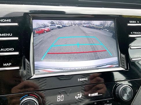 Used 2020 Toyota Camry SE image 20