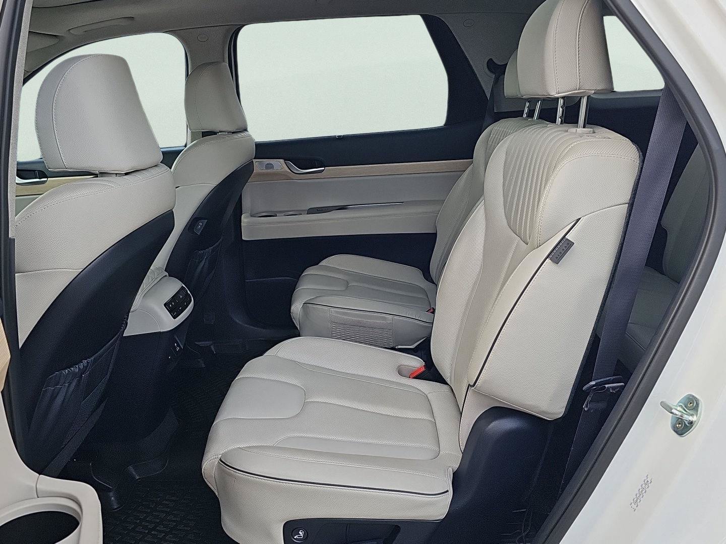 Used 2023 Hyundai Palisade Limited FWD image 26