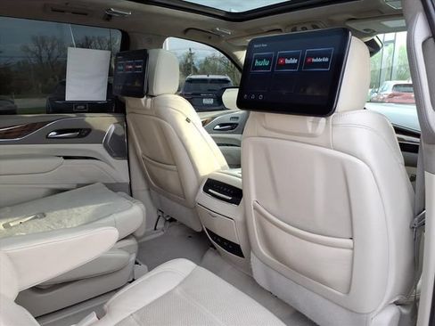 Used 2024 Cadillac Escalade Sport Platinum AWD/4WD image 24