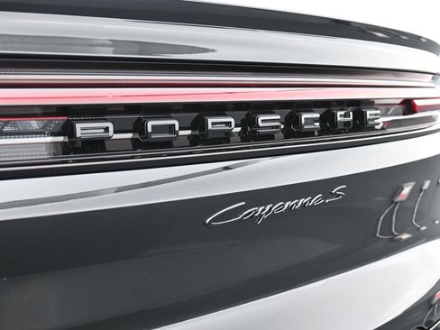New 2026 Porsche Cayenne S image 14