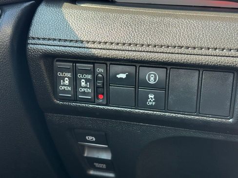 Used 2024 Honda Odyssey Sport image 31