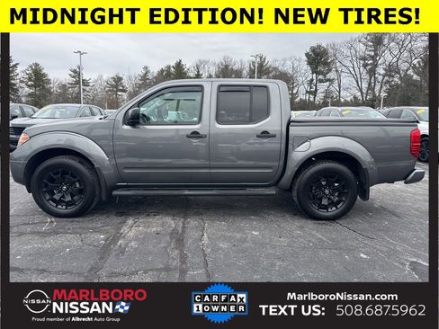 Certified 2020 Nissan Frontier SV w/ Midnight Edition Floor Mats image 4