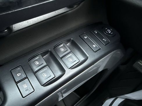 Used 2019 Chevrolet Silverado 1500 LT w/ All Star Edition image 25