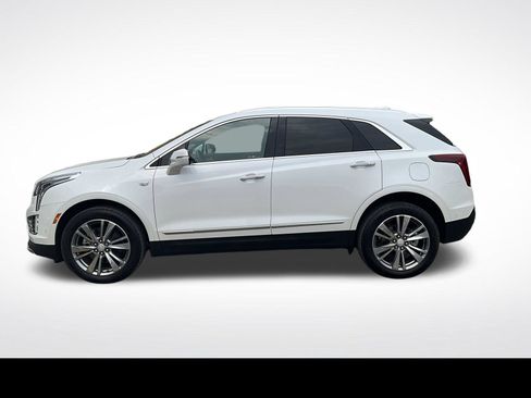 Certified 2025 Cadillac XT5 Premium Luxury w/ Technology Package AWD/4WD image 15