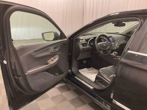 Used 2014 Chevrolet Impala LTZ FWD image 24