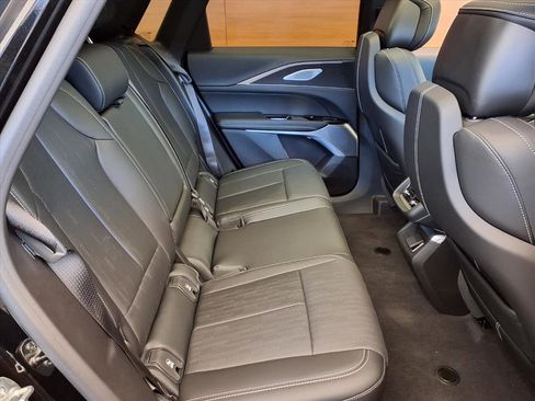 New 2026 Cadillac Lyriq V image 6