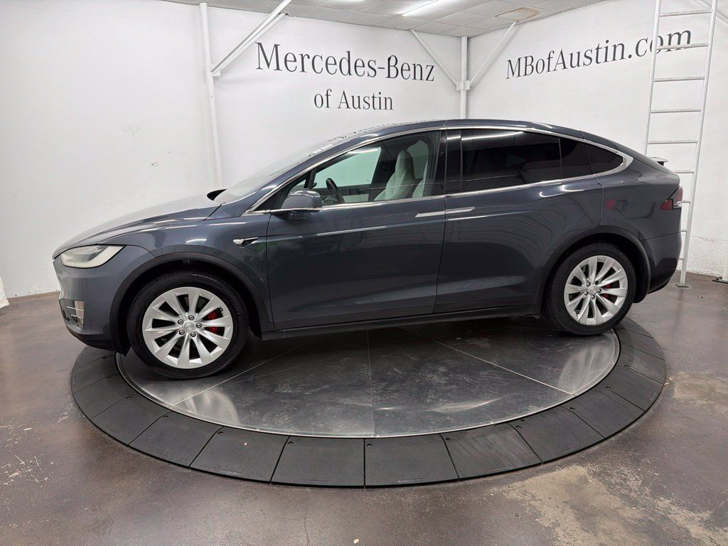 Used 2019 Tesla Model X Performance AWD/4WD image 4