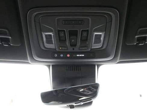 Used 2023 GMC Sierra 1500 AT4 w/ Technology Package AWD/4WD image 27