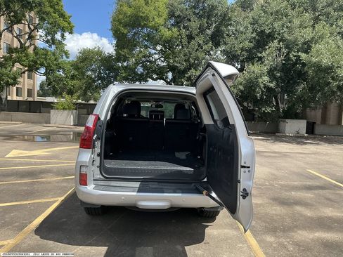 Used 2012 Lexus GX 460 Premium AWD/4WD image 10