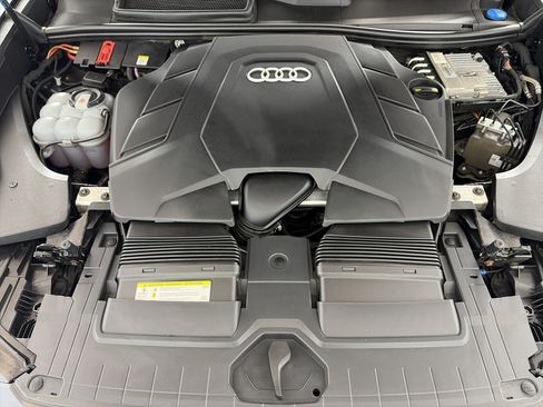 Used 2019 Audi Q8 Premium Plus AWD/4WD image 11