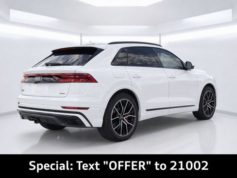 Used 2019 Audi Q8 Premium Plus w/ Premium Plus AWD/4WD image 4