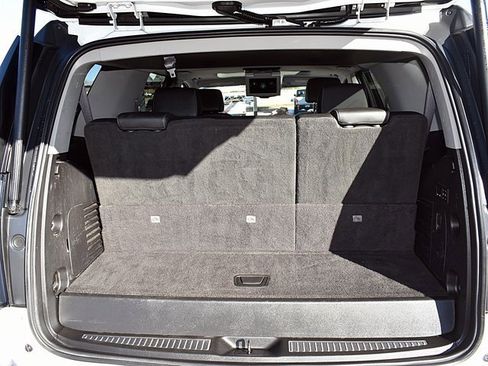 Used 2017 GMC Yukon SLT w/ Open Road Package image 14