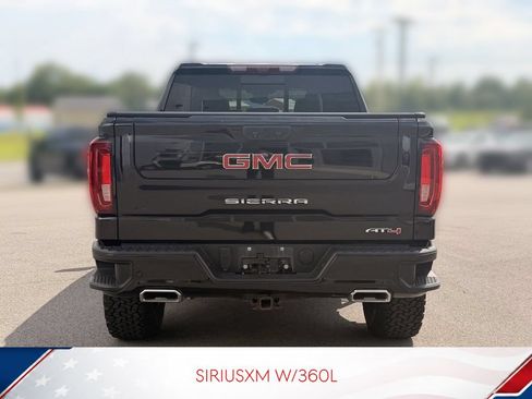 Used 2023 GMC Sierra 1500 AT4 w/ AT4 Premium Package AWD/4WD image 3