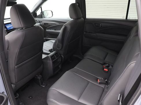 Used 2022 Honda Passport EX-L image 11