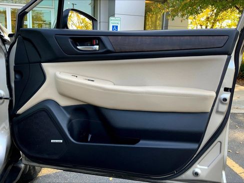 Used 2017 Subaru Outback 2.5i Limited image 25