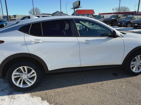 New 2026 Buick Envista Sport Touring w/ Convenience I Package FWD image 9
