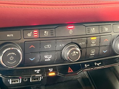 Used 2022 Dodge Durango R/T w/ Blacktop Package image 20