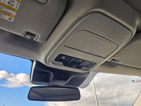 Certified 2025 Ford Expedition Max Platinum image 26