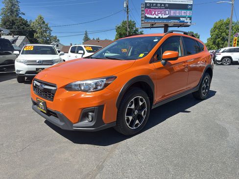 Used 2018 Subaru Crosstrek 2.0i Premium w/ Eyesight System AWD/4WD image 2