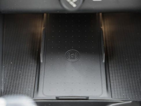 New 2026 Volvo XC40 B5 Ultra w/ Protection Package Premier image 26