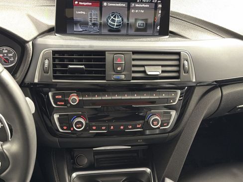 Used 2018 BMW M3 image 21