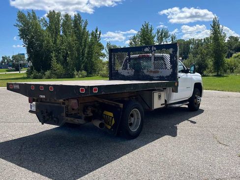 Used 2015 Chevrolet Silverado 3500 W/T w/ Snow Plow Prep Package image 4