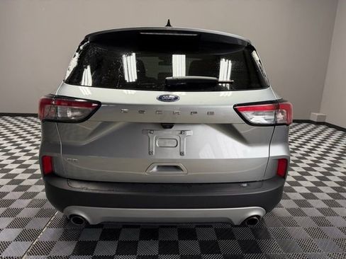 Used 2022 Ford Escape SE w/ Convenience Package image 9