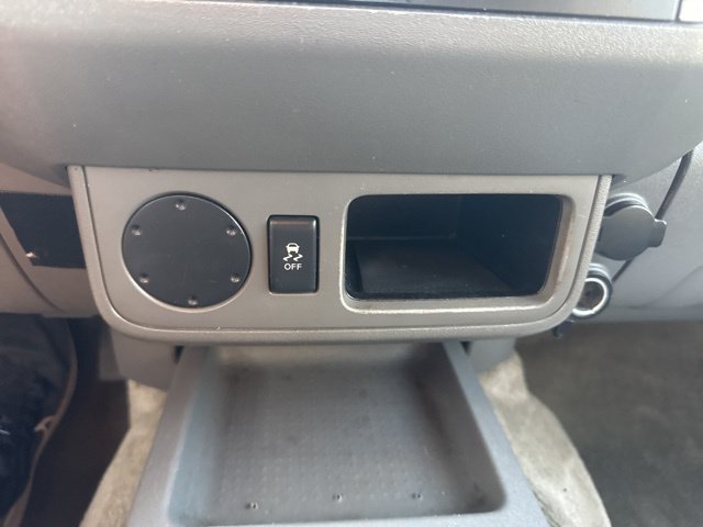 Used 2014 Nissan Frontier SV RWD image 18