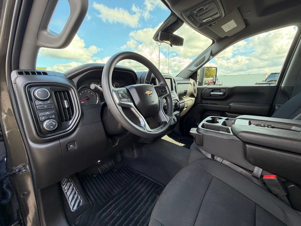 Used 2022 Chevrolet Silverado 2500 Custom w/ Custom Convenience Package AWD/4WD image 21