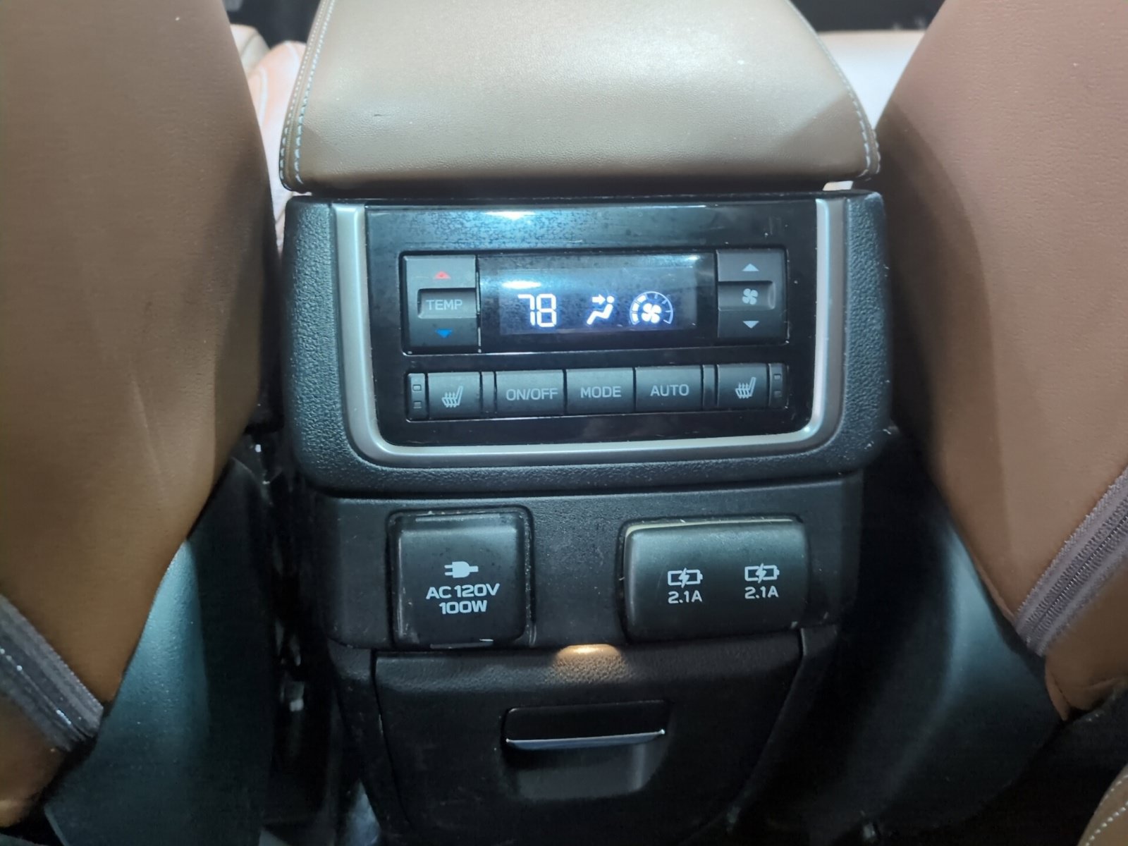 Used 2019 Subaru Ascent Touring w/ Popular Package #2 AWD/4WD image 18