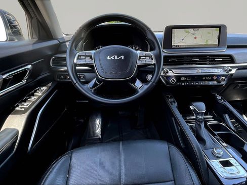 Certified 2022 Kia Telluride EX w/ EX Premium Package FWD image 8