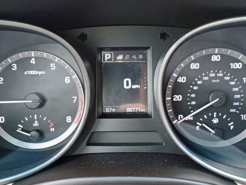 Used 2017 Hyundai Santa Fe Sport image 10