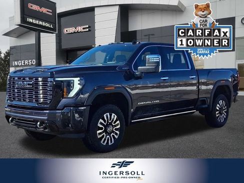 Used 2025 GMC Sierra 2500 Denali Ultimate w/ Max Trailering Package image 4