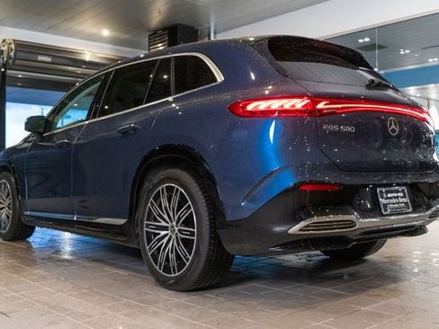 Certified 2023 Mercedes-Benz EQS 580 4MATIC SUV image 6