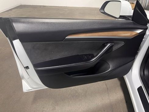 Used 2022 Tesla Model 3 Long Range image 25