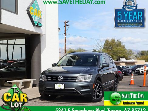 Used 2021 Volkswagen Tiguan SE image 1