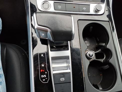 Used 2022 Audi Q7 Premium Plus image 25