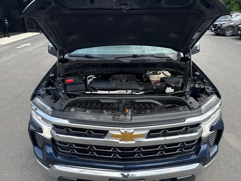 Used 2023 Chevrolet Silverado 1500 LT AWD/4WD image 25