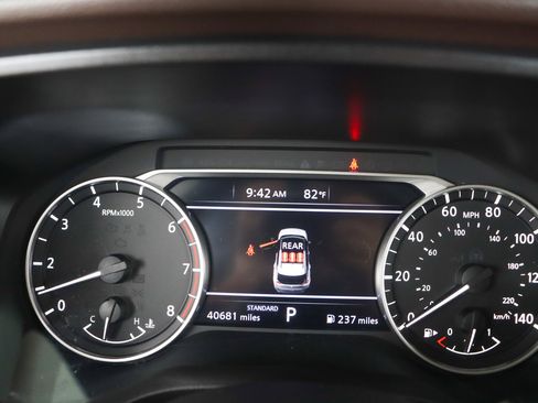 Used 2023 Nissan Rogue SV FWD image 15