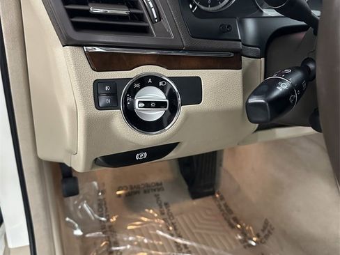 Used 2011 Mercedes-Benz E 350 Cabriolet image 14