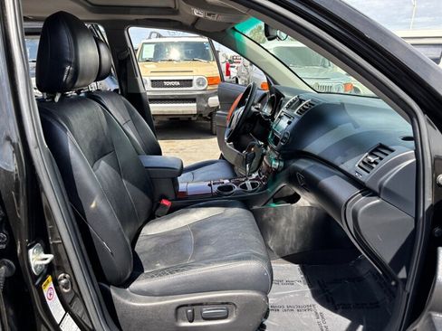 Used 2013 Toyota Highlander Limited image 13