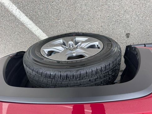 Used 2025 Toyota RAV4 XLE image 16