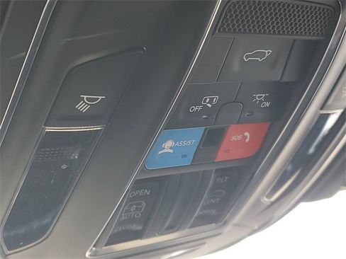 New 2025 Jeep Grand Cherokee L Altitude image 31