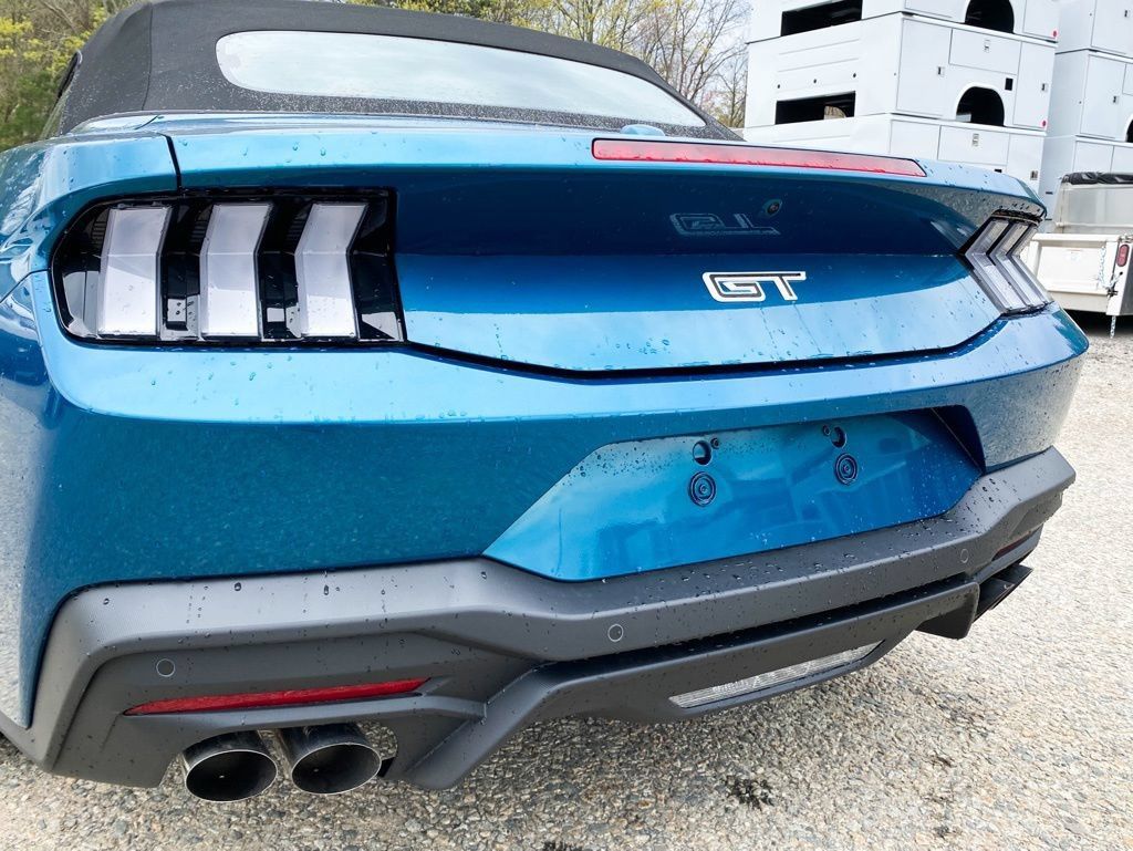 New 2026 Ford Mustang GT Premium w/ GT Performance Package RWD image 4
