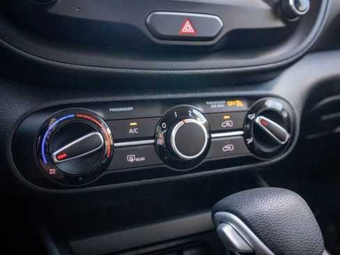 Used 2021 Kia Soul S image 17