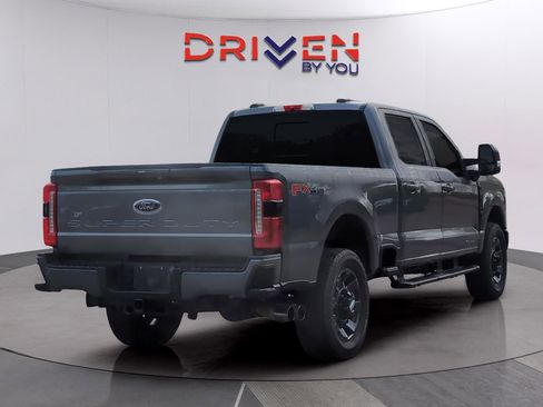 Used 2024 Ford F250 Lariat w/ Sport Appearance Package image 5