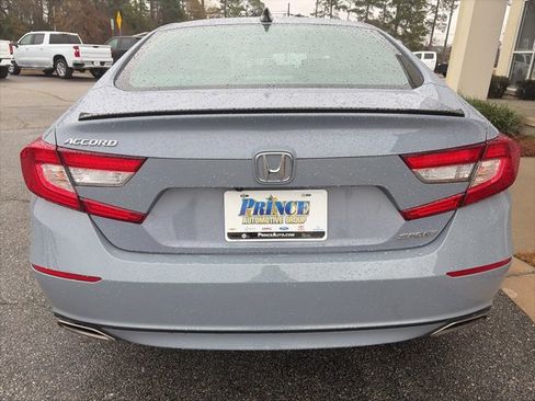 Used 2022 Honda Accord Sport image 8