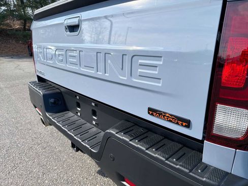 Used 2025 Honda Ridgeline TrailSport image 18