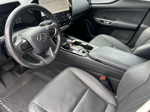 Used 2024 Lexus NX 350 AWD w/ Vision Package image 11